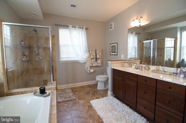 Building Photo - 9200 Charleston Dr