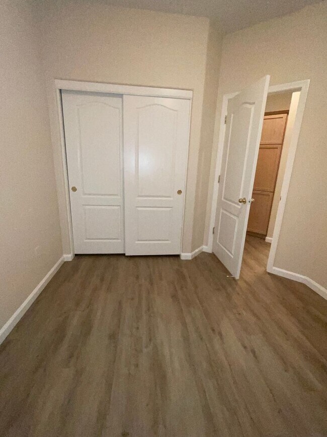 Building Photo - Adorable 3 bedroom with great location!