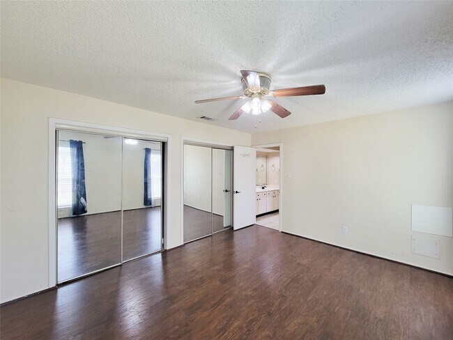 Building Photo - 25303 Avery Hill Ln