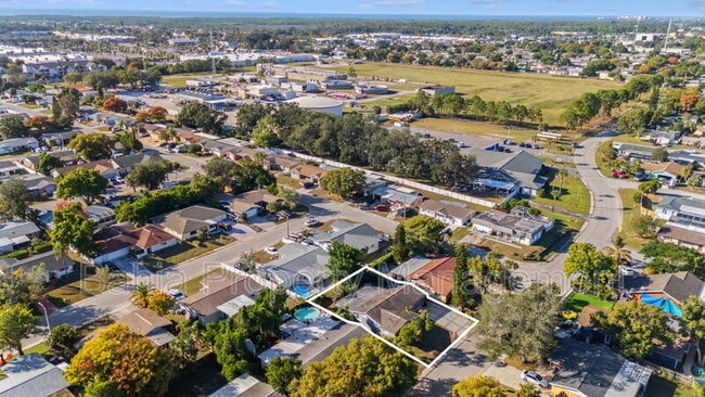 Building Photo - 9425 Palm Ave