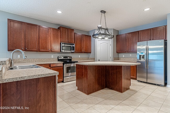 Building Photo - 3174 Hidden Meadows Ct