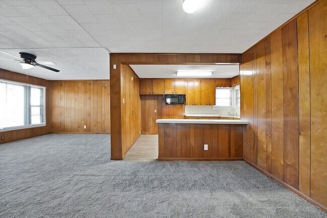 Building Photo - 2309 8th Ave