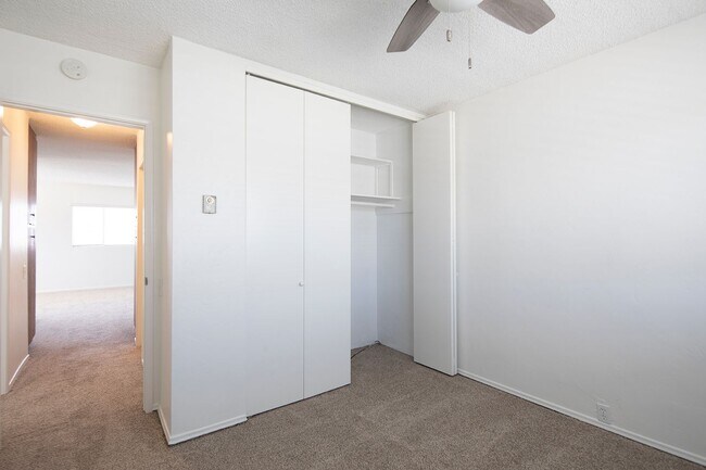 Building Photo - 2 WEEKS FREE!!! Charming 2BR w/ Parking in Pacific Beach