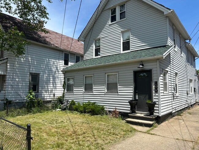 Building Photo - 1079 E 68th St