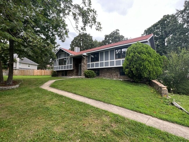 Building Photo - 109 Lasalle