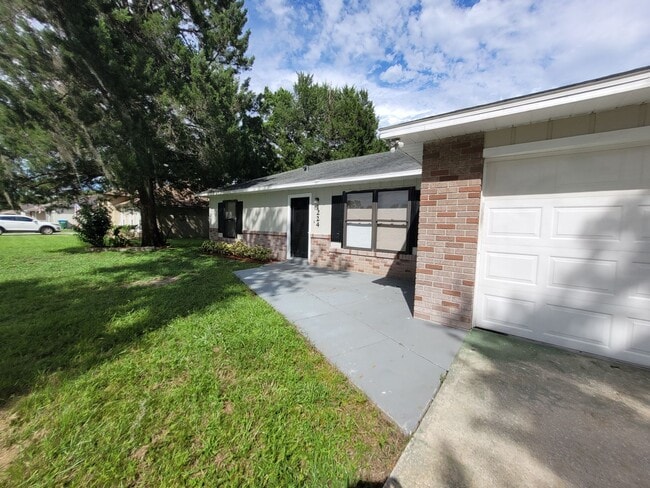 Building Photo - Charming 3-Bedroom Home with Upgrades and ...