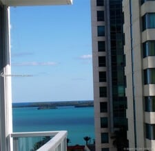 Building Photo - 1060 Brickell Ave