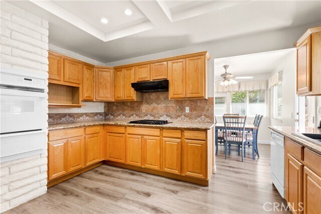 Building Photo - 15772 Exeter St