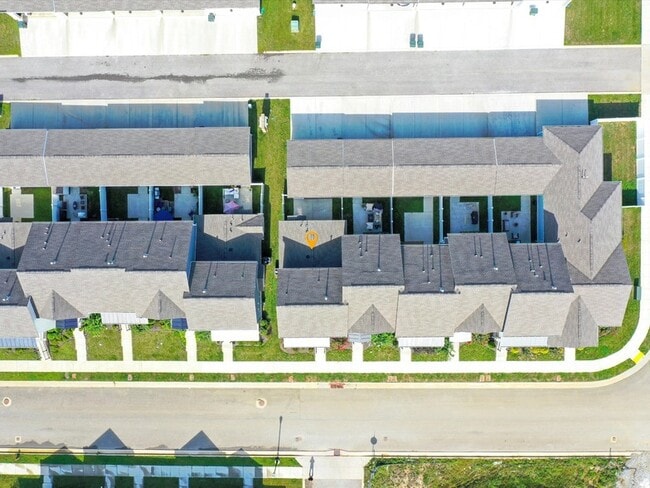 Building Photo - 3254 Tasker Dr