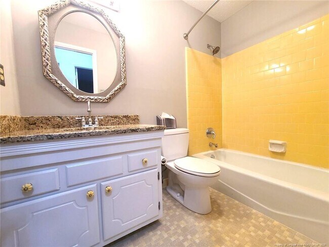 Building Photo - 6744 Irongate Dr