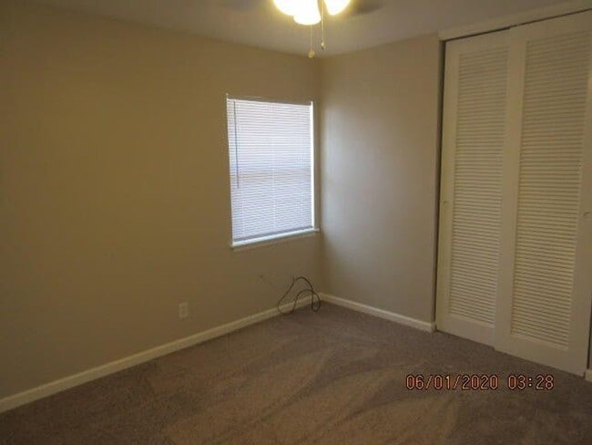 Building Photo - 3 Bedroom in Fort Walton Beach