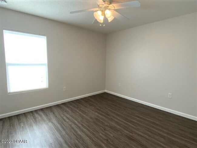 Building Photo - 5345 Peach Blossom Blvd