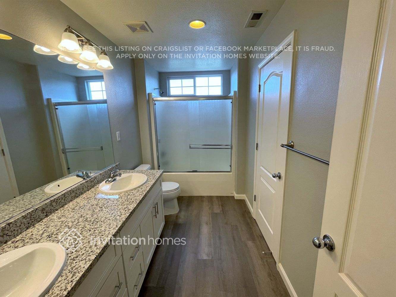 Building Photo - 1520 Bailey Dr