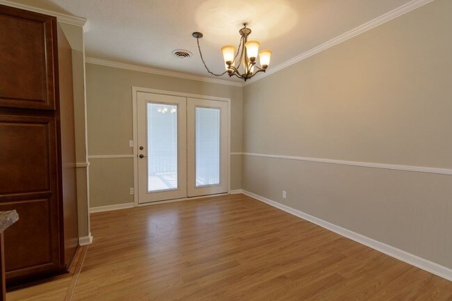 Building Photo - 148 Timberlake Dr