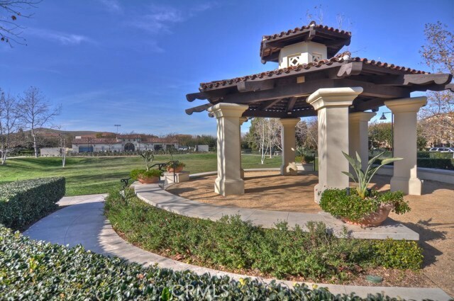 Building Photo - 88 Stepping Stone