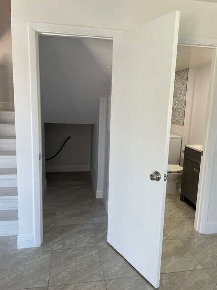 Building Photo - 131 1st Way
