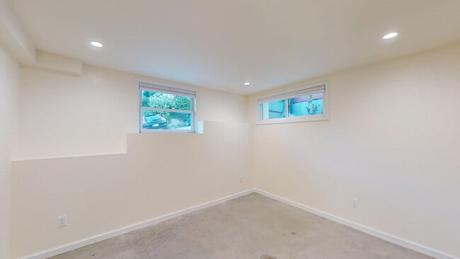 Building Photo - 3922 21st St