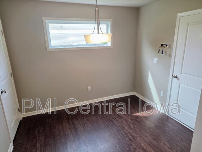 Building Photo - 2316 Hazeltine Pl