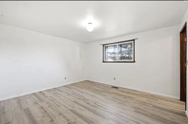 Building Photo - Elegant 4-Bedroom Home on a Corner Lot in ...