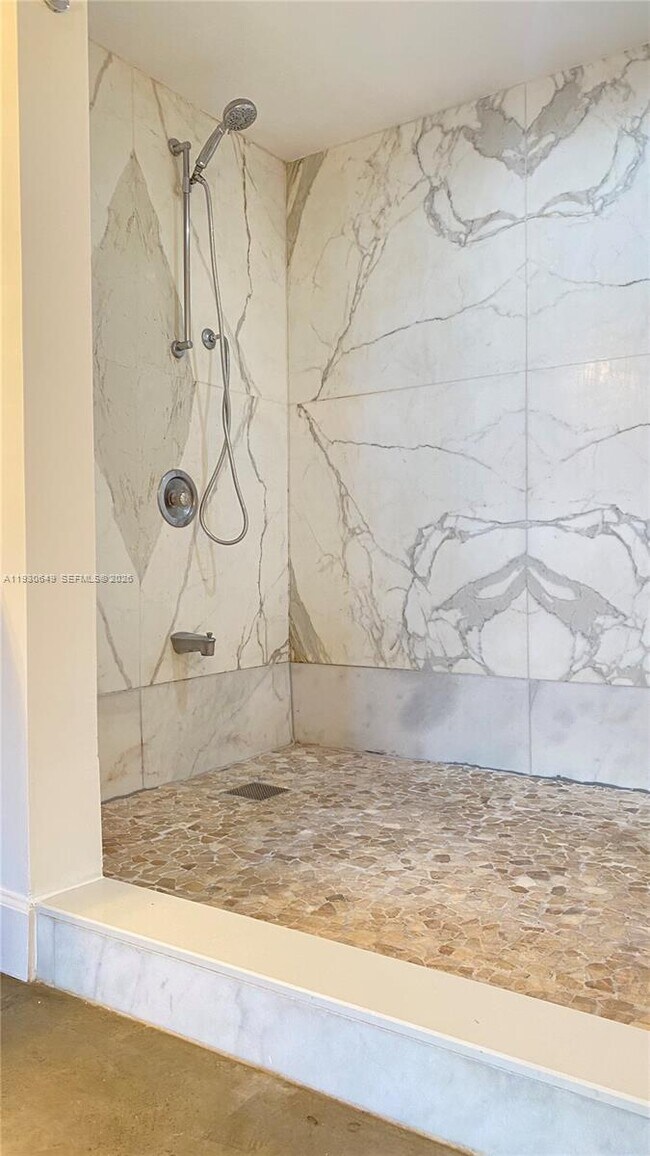 Building Photo - 199 Ocean Ln Dr