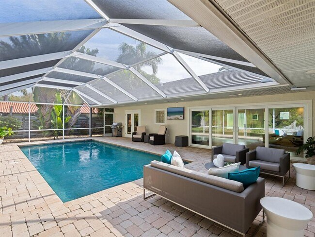 Building Photo - 606 Owl Way