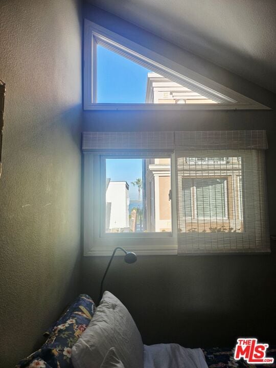 Building Photo - 73 Surfside Ave.