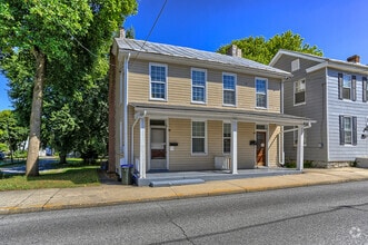 Building Photo - 115 E Burd St
