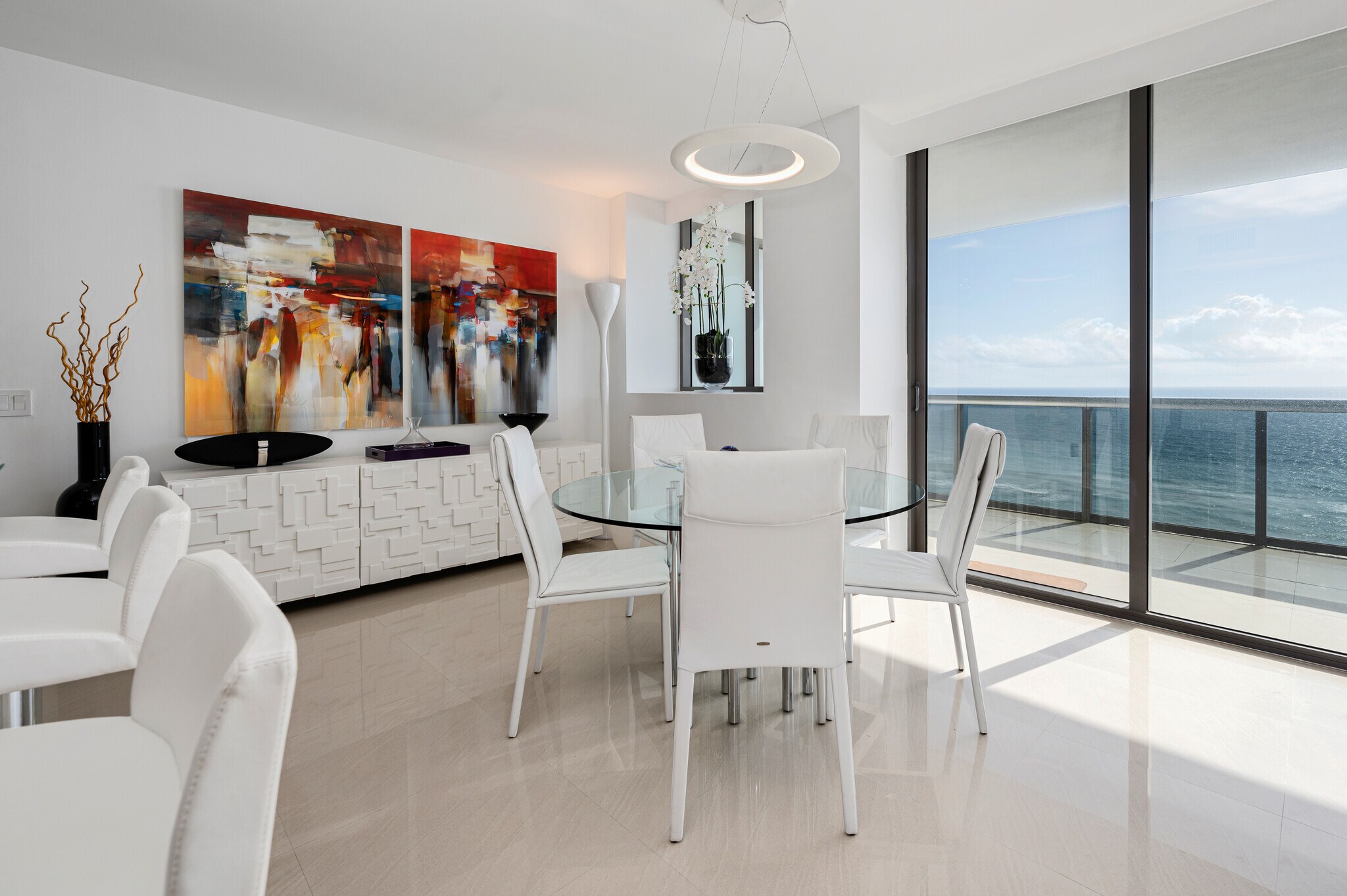 Building Photo - 5875 Collins Ave
