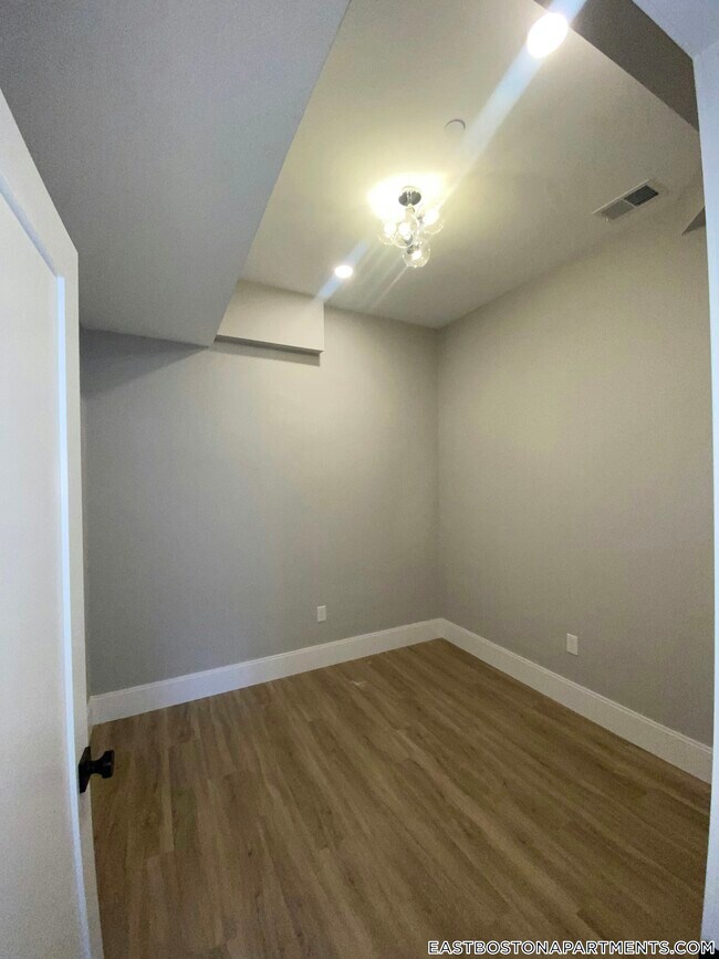 Building Photo - 66 Lubec St