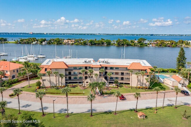 Primary Photo - 18 Marina Isles Blvd