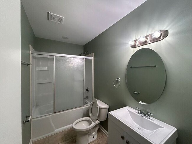 Building Photo - 4 Bedrooms 2.5 Bathrooms, Joppa MD