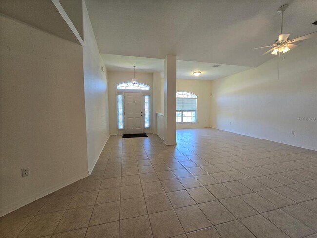 Building Photo - 2081 Farrington Dr