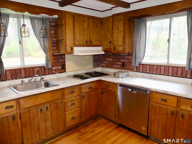 Building Photo - 21 Winthrop Rd