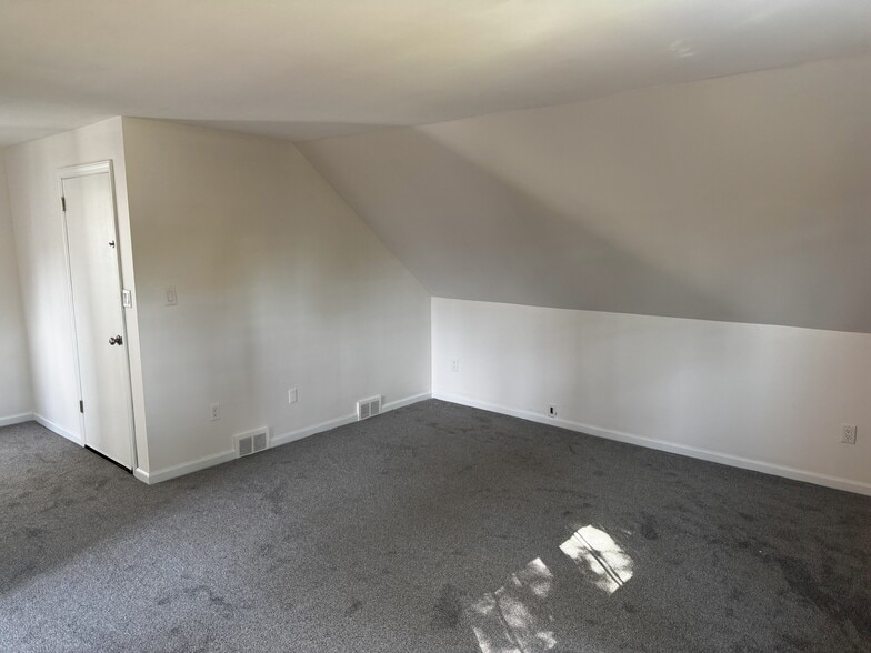 Building Photo - 66 Stuyvesant Ave
