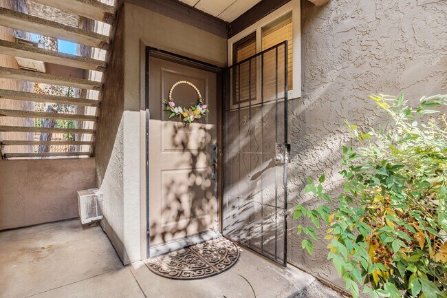 Building Photo - 1350 N Escondido Blvd