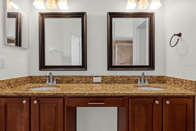 Building Photo - 14433 Nottingham Way Cir