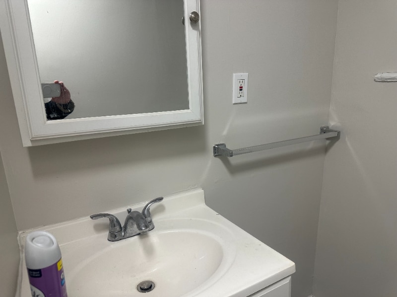 Building Photo - 9 Bentley Ave