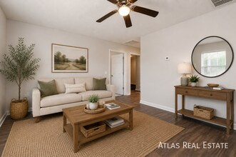 Building Photo - 322 Lexington Heights