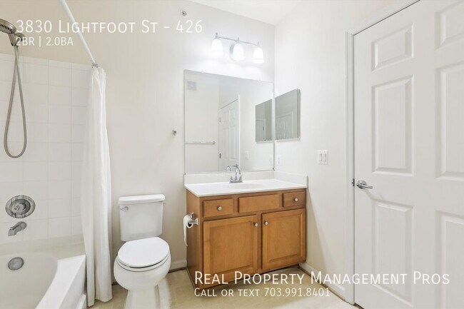 Building Photo - 3830 Lightfoot St