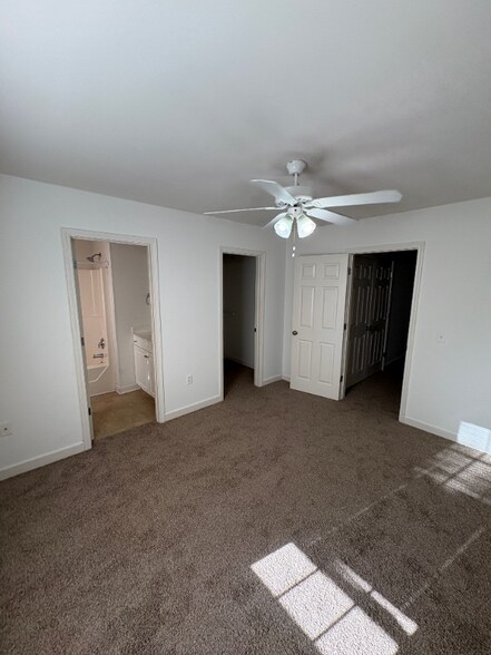 Building Photo - 231 Durango Pl
