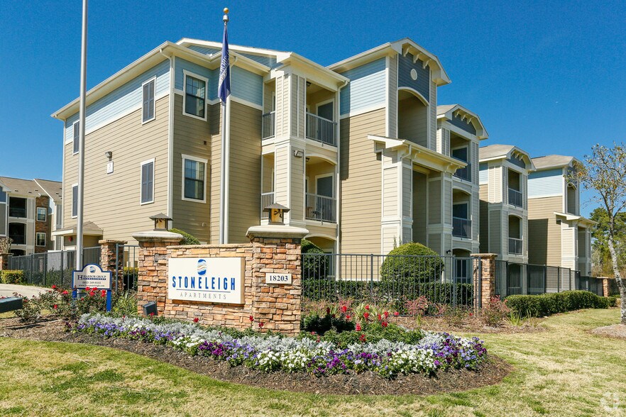 5 Oaks 18203 Westfield Place Dr Houston TX 77090 Apartment Finder