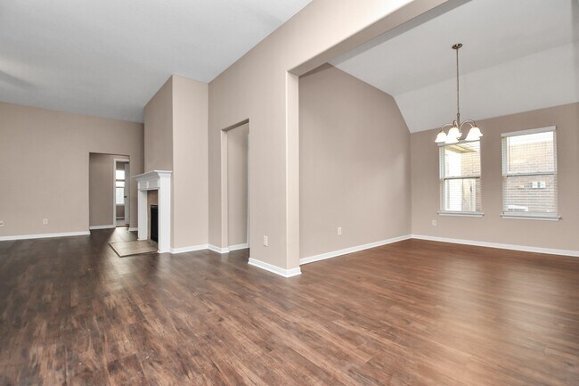 Building Photo - 4918 Jarl Ct