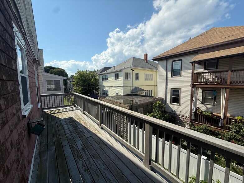 Building Photo - 61 Frederick Ave