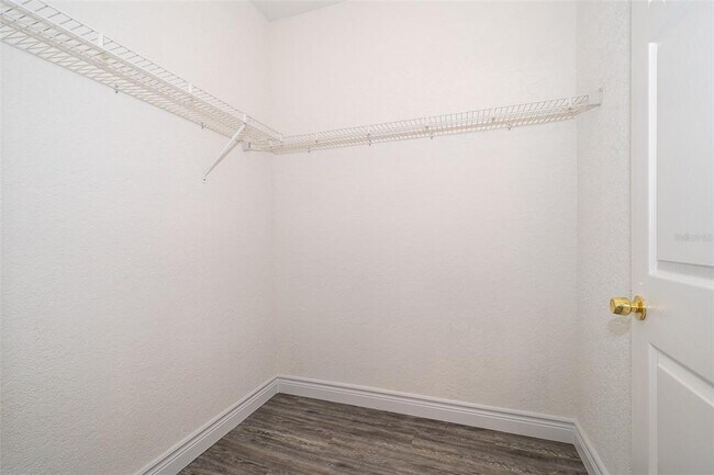 Building Photo - 5953 Westgate Dr