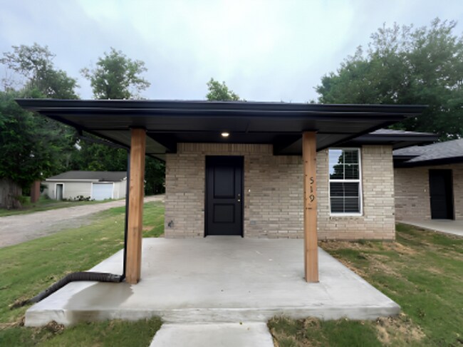 Building Photo - Modern 2-Bedroom Duplex with All Appliances Included – Comfort, Style & Convenience!