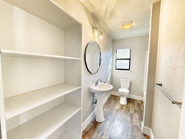 Building Photo - Move-In Special: 1 Month Rent Concession on a 14-Month Lease!