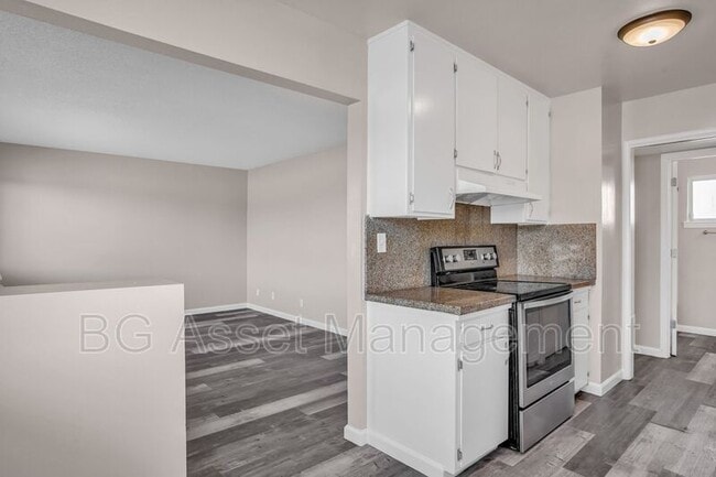 Building Photo - 1922 Ethan Way