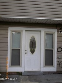 Building Photo - 11 Clematis Ct