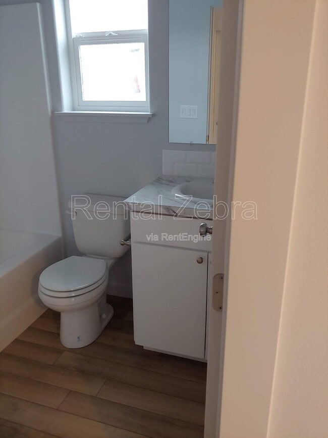 Building Photo - 2044 NW 11th St