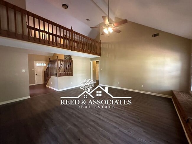 Building Photo - Spacious 4 Bedroom in GERMANTOWN!!